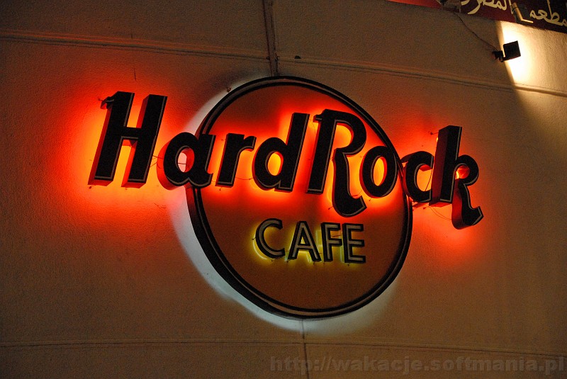 071_egipt_sharm.jpg - Hard Rock Cafe w Naama Bay.