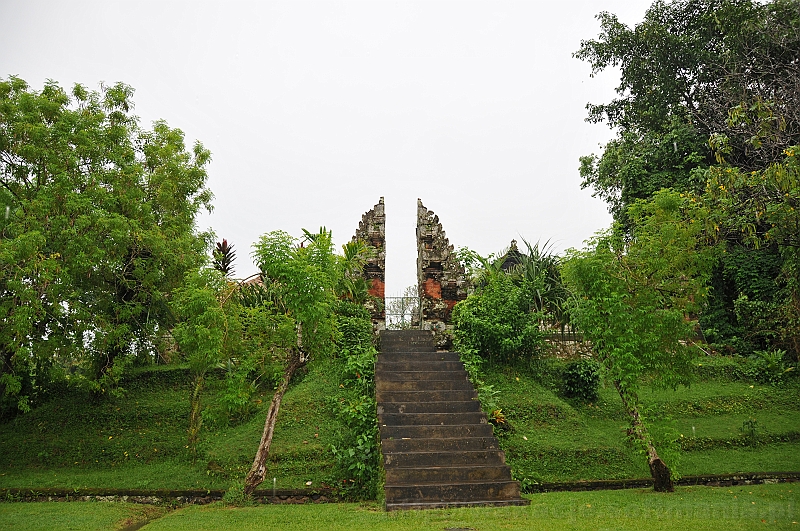 158_wyspa_bali.jpg - Nasza pierwsza wycieczka po Bali - piękne ogrody królewskie w Mengwi